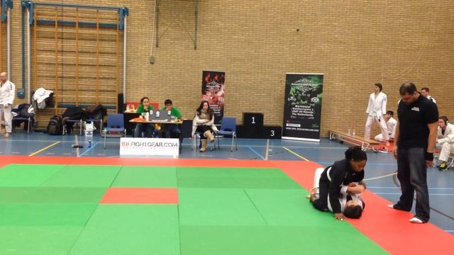 BJJ Holland Open 2015 Women White belt Cynthia Noordzee 1e partij