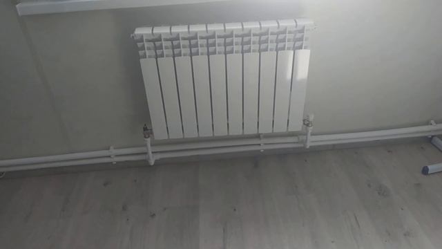 Как греет радиатор с нижней подводкой?! с помощью тепловизора HIKMICRO мы это увидим!!! смотреть онлайн