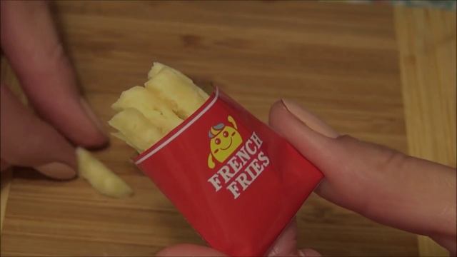 SassEsnacks ASMR: Kracie Popin' Cookin' Mini Burger, Fries & Cola | 可食 | Happy Kitchen #4 | Kawaii