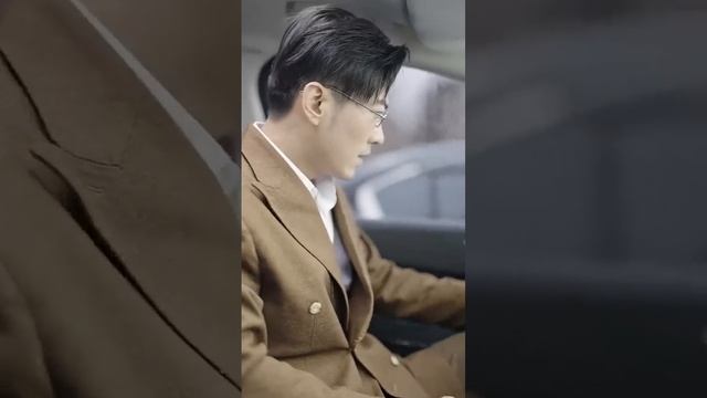 啞巴女孩懷孕後被總裁拋棄在暴雪中，5年後她帶着兒子霸氣回歸狠狠報復總裁！【完整版】【全集】 #灰姑娘 #都市 #短劇#愛情 #爽文 #追妻火葬場