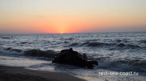 Закат солнца на Азовском море в реальном времени