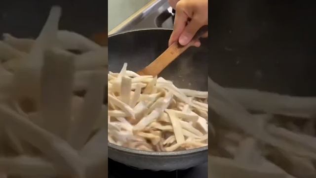 Cooking stir fry king oyster mushrooms | Taiwanese food #cooking #food #youtubeshorts #shorts