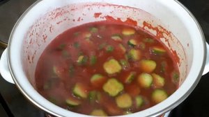 Огурчики в томатном соке