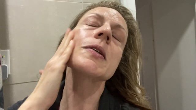 Depology Review - MATRIXYL 3000 Collagen Boosting Serum #skincareover40