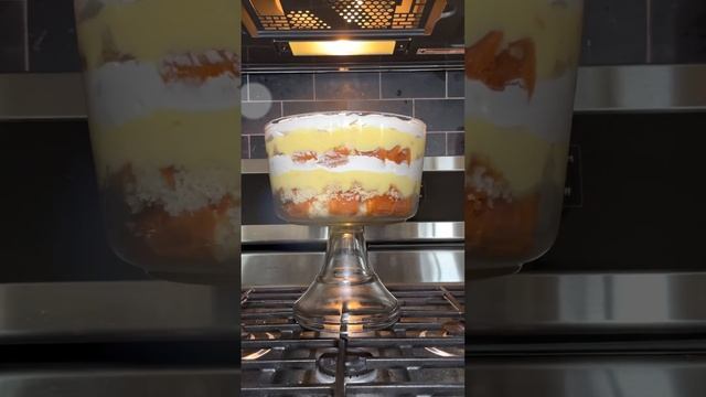 Behold… the Banana Bean Trifle! #cookathomedad #cakes #trifle #behold #dontdiet #eatcake #cakeshort