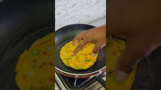 Makki Ki Roti Recipe|| #shorts #makkikiroti #kitchendarshan 😋😋 смотреть онлайн