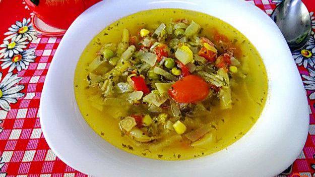 Разгрузочный суп с фасолью и кукурузой