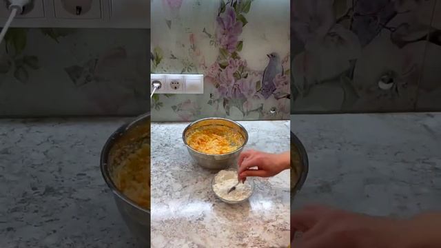 Морковные кексы🥰Нежные, воздушные, готовятся очень просто ⬇️Подробный рецепт в комментариях #кексы