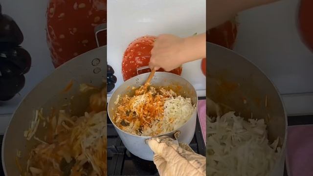 Закатываю солянку с грибами, капустой и морковкой на зиму #закатки #солянка #shorts смотреть онлайн