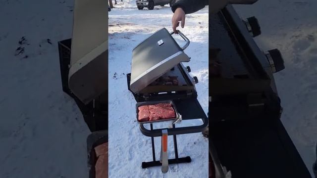 Steak bites on the trail! #shorts #steak #grilling #toyota #tundra смотреть онлайн