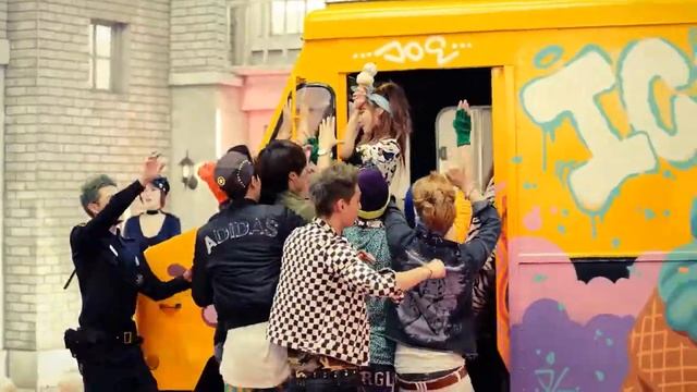 HYUNA 'Ice Cream' Official Music Video смотреть онлайн