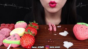 ASMR RED FOODS *STRAWBERRY SANTA, EYEBALL JELLY, MARSHMALLOW, RICE CAKE 딸기 산타, 눈알젤리 먹방 EATING SOUND