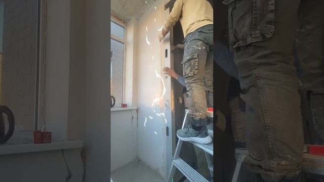 Один из этапов - выравнивания проема портала «процесс установки уголков для дальнейшей штукатурки