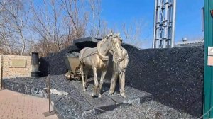 Музей заповедник города Кемерово красная горка.꧁༺ 𝓚𝓮𝓶𝓮𝓻𝓸𝓿𝓸 𝓒𝓲𝓽𝔂 𝓜𝓾𝓼𝓮𝓾𝓶 𝓡𝓮𝓼𝓮𝓻𝓿𝓮 𝓡𝓮𝓭 𝓼𝓵𝓲𝓭𝓮 ༻꧂