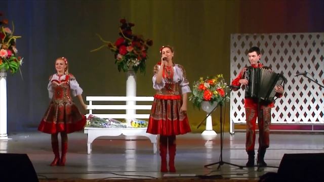 Легендарная песня Катюша в исполнении ансамбля Калина!!! смотреть онлайн