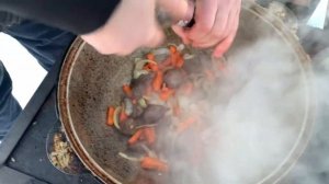 БАРАНИНА с Овощами в КАЗАНЕ на костре