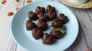 Конфеты из сухофруктов в шоколаде