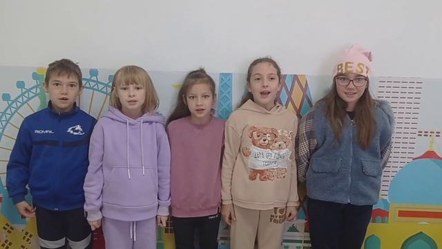 Який гарний вірш розповідали наші учні до жахливо чудесного свята Halloween!