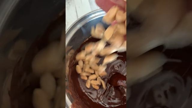 Арахисовый ганаш. Сливки Арахис Сливки #казакшарецепт #пироги#пирогирецепты #мастерклассонлайн