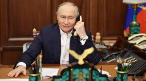 Путин созвонился с 15-летней Ариной из Горловки, чей шарик снял с «Елки желаний»