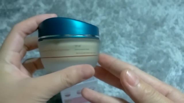 Unboxing|Himalaya Herbals Clear Complexion Whitening Day Cream смотреть онлайн