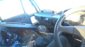 грузовик ниссан атлас сломался по трассе