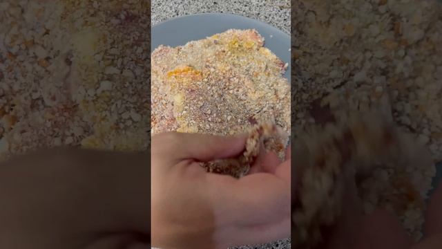 Let's Make This Really Schnitzel! 🤤 смотреть онлайн