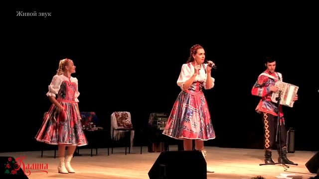 ВОТ ТАК ПЕСНЯ!))) "ПО БУЕРКАМ..." - Ансамбль Калина! Russian folk song... смотреть онлайн