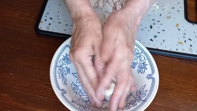 Окрошка с индейкой на айране