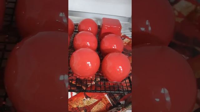 МУССОВОЕ ПИРОЖНОЕ