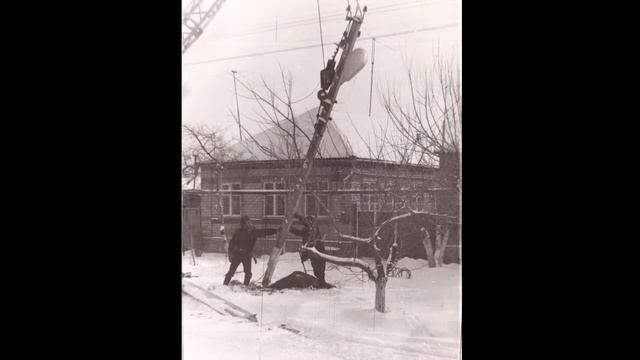 Гидроэлектростанция на реке Кума. РЭС рядом с городои Зеленокумск