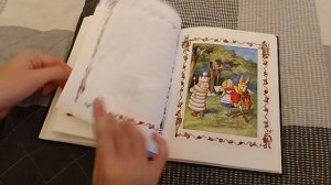 Алиса в стране чудес, Алиса в Зазеркалье и Соня в царстве дива.