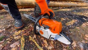 Как запустить бензопилу