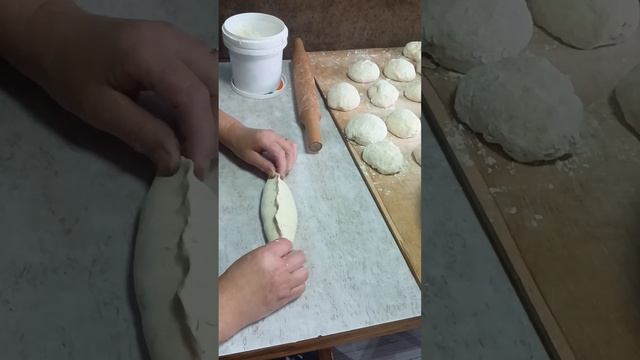 ПИРОЖКИ СО ШПИНАТОМ И ФАРШОМ.ОЧЕНЬ БОМБОВЫЕ