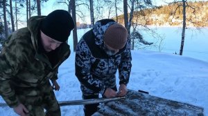 СНЕЖНЫЙ КЕМПИНГ С ГОРЯЧЕЙ ПАЛАТКОЙ У ОГРОМНОЙ СКАЛЫ. СЫТНЫЕ БУРГЕРЫ  НА ГАЗУ