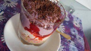 Трайфл с клубникой