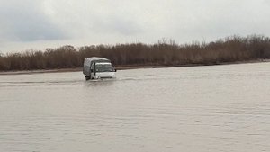 Газель бизнес 4х4 3UZ 315/75R16 в брод.Протока Кривая.