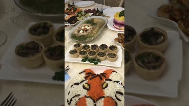 Snacks on the holiday table.Закуски на праздничный стол.