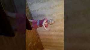 Рита танцует под песню,,О боже какой мужчина"