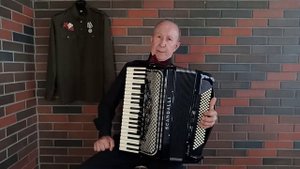 Жить на свете интересней-вновь поют курсанты песню!