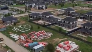 Коттеджный поселок бизнес класса в Подмосковье на Новой Риге