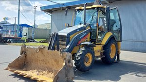 Продажа экскаватора-погрузчика Volvo BL61 2012 г.в.
