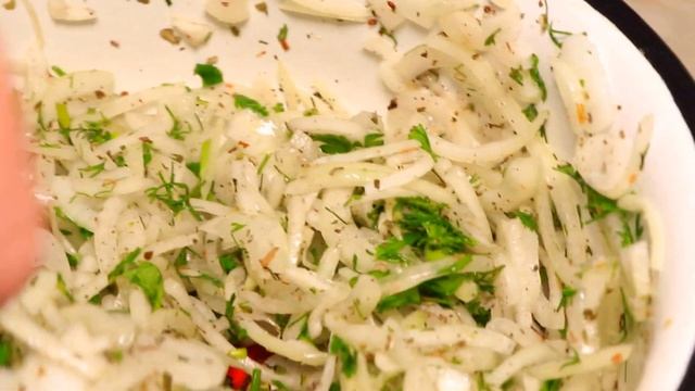Очень вкусная Закуска к шашлыку! Весь секрет в маринаде!