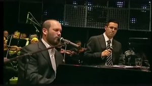 Shwekey & Yonatan Razel in Caesarea 1 — Vehi Sheamda |  שוואקי ויונתן רזאל קיסריה1 — והיא שעמדה