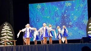 танец Снежинок -1001 песенка
