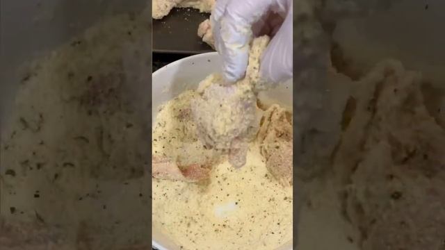 Mashed Potato & Gravy Wings! #wings #shorts #mashedpotatoes #gravy смотреть онлайн