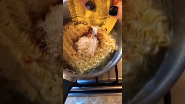 Cheese Ramen Korean #shorts смотреть онлайн