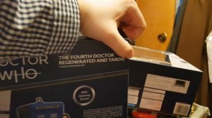 Doctor Who - 4th Doctor Regenerated & Tardis B&M Set Unboxing