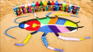 Как сделать Радужного таракана с Orbeez, Fanta, Monster, 7up, Coca Cola против Mentos и популярных