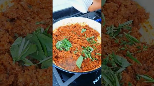 Spaghetti #bolognese ready in 30mins. Will Italians forgive me #shorts #yummy #viral #asmr #fyp смотреть онлайн